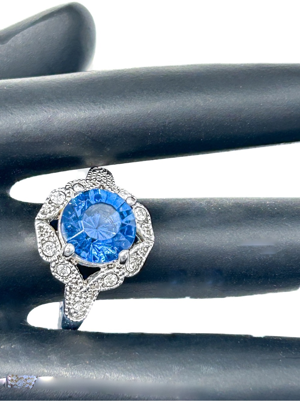 Elegant Blue Crystal Halo Ring - Sz 9.75 Sparkling Silver Tone